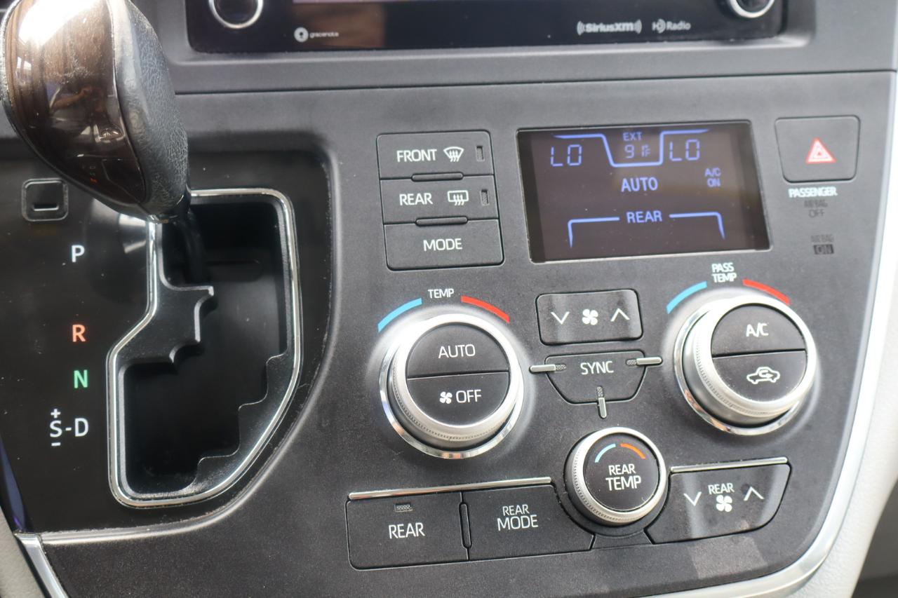 Toyota Sienna Limited Premium AWD 7-Passenger (Natl) 2018