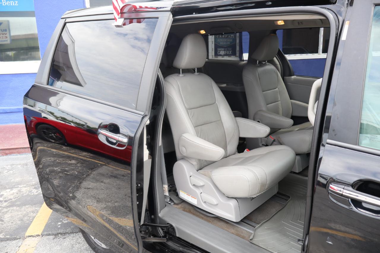 Toyota Sienna Limited Premium AWD 7-Passenger (Natl) 2018