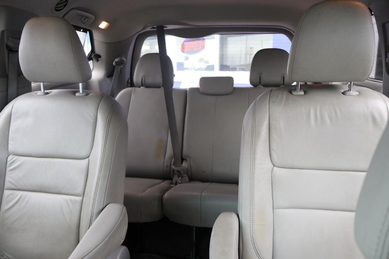Toyota Sienna Limited Premium AWD 7-Passenger (Natl) 2018