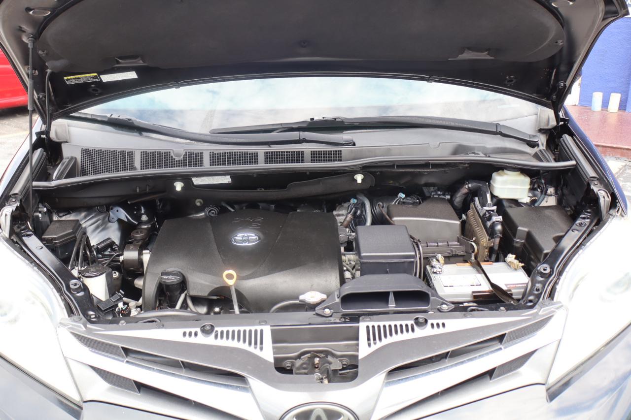 Toyota Sienna Limited Premium AWD 7-Passenger (Natl) 2018