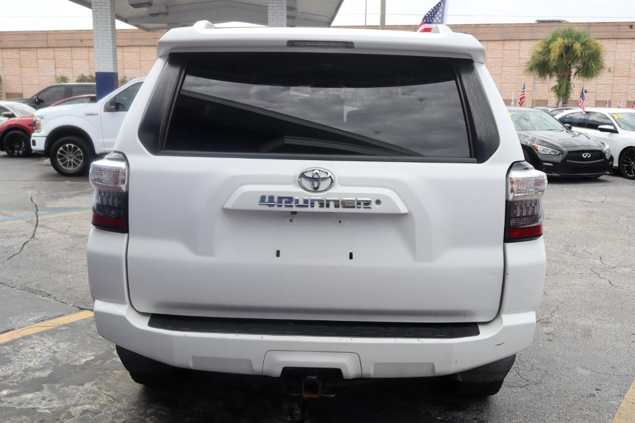 Toyota 4Runner RWD 4dr V6 SR5 Premium (Natl) 2014