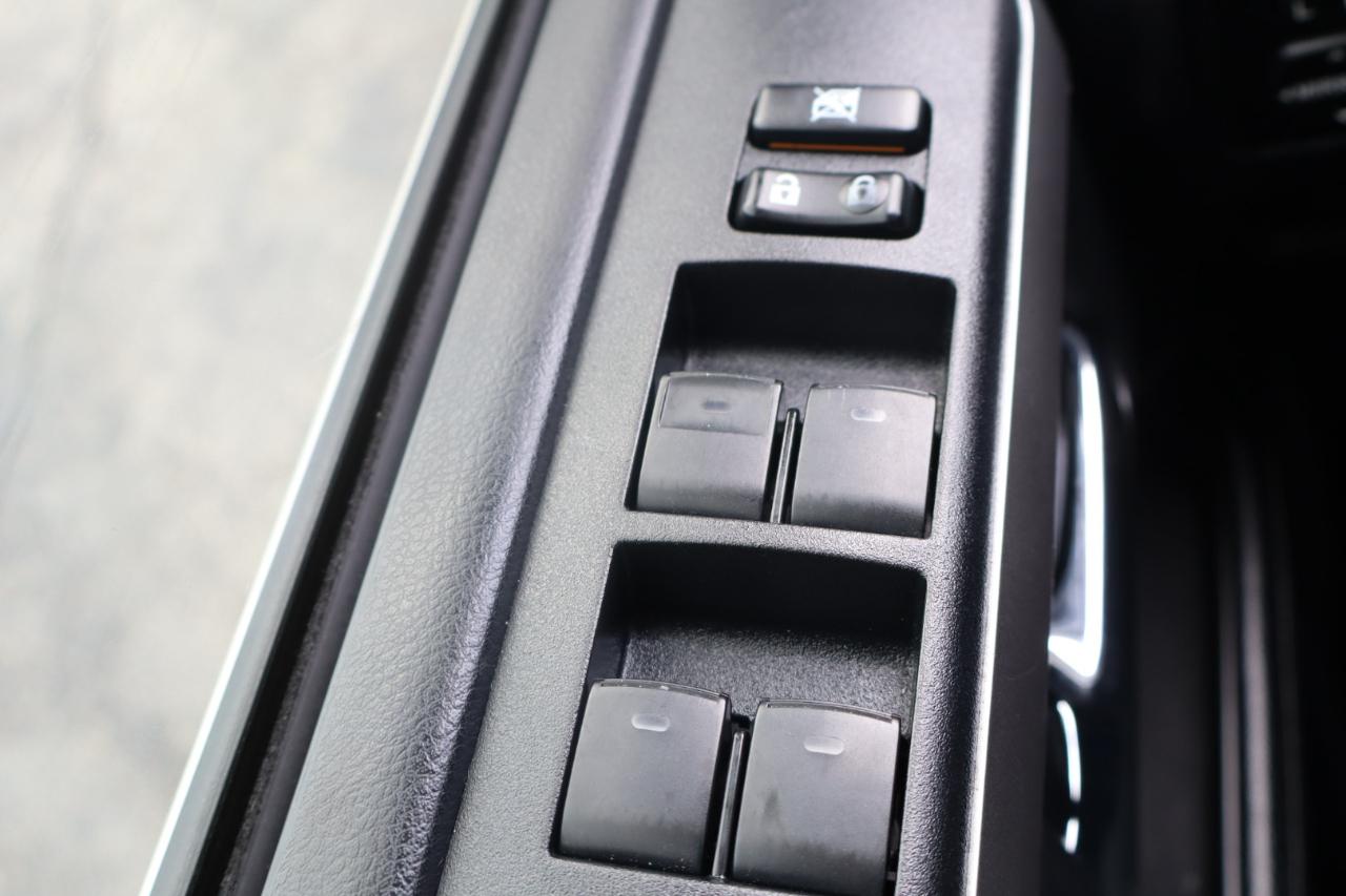 Toyota 4Runner RWD 4dr V6 SR5 Premium (Natl) 2014