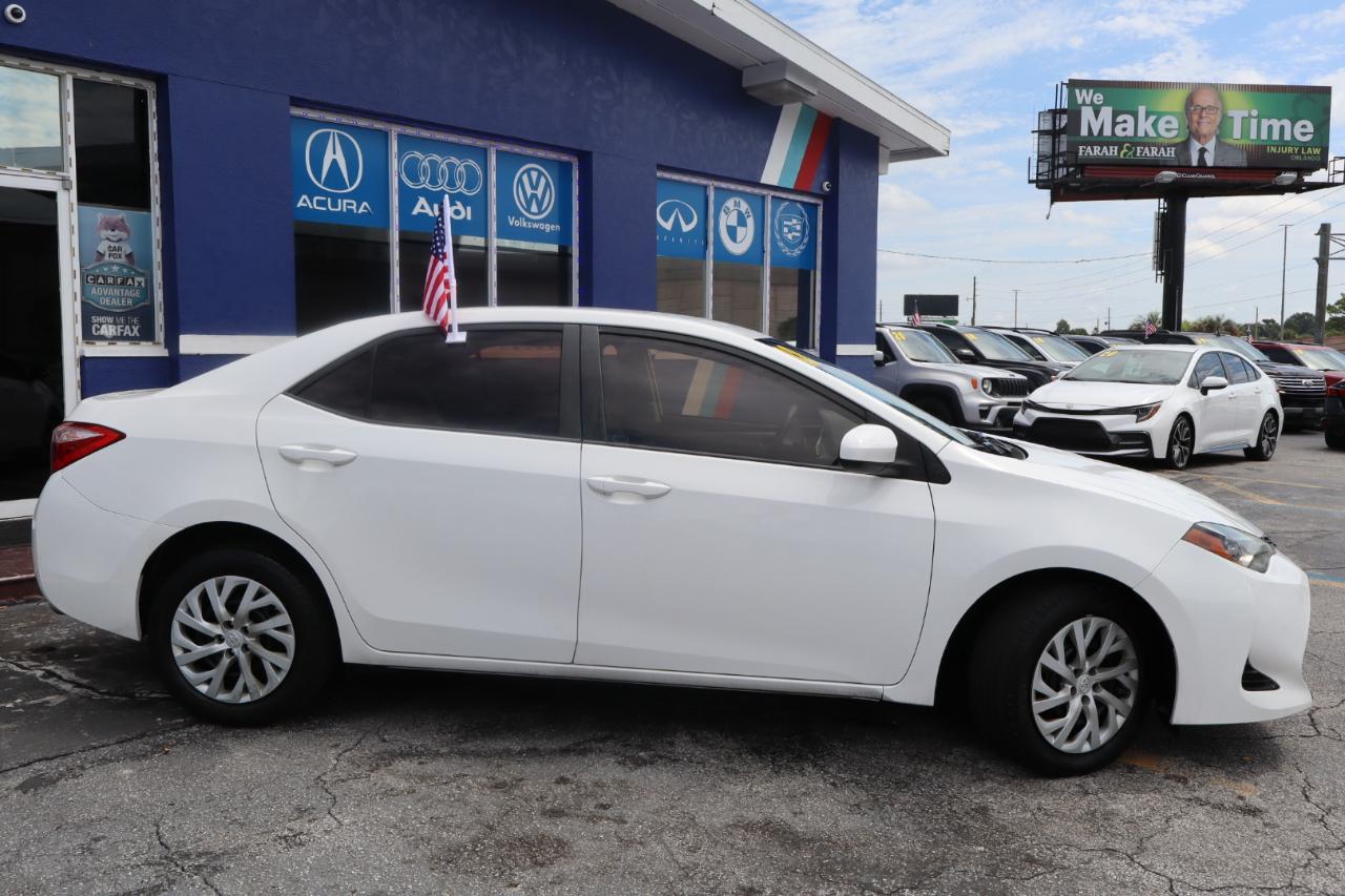 Toyota Corolla XLE CVT (Natl) 2018