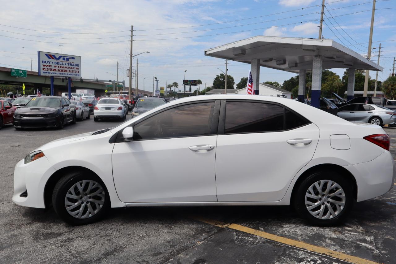Toyota Corolla XLE CVT (Natl) 2018