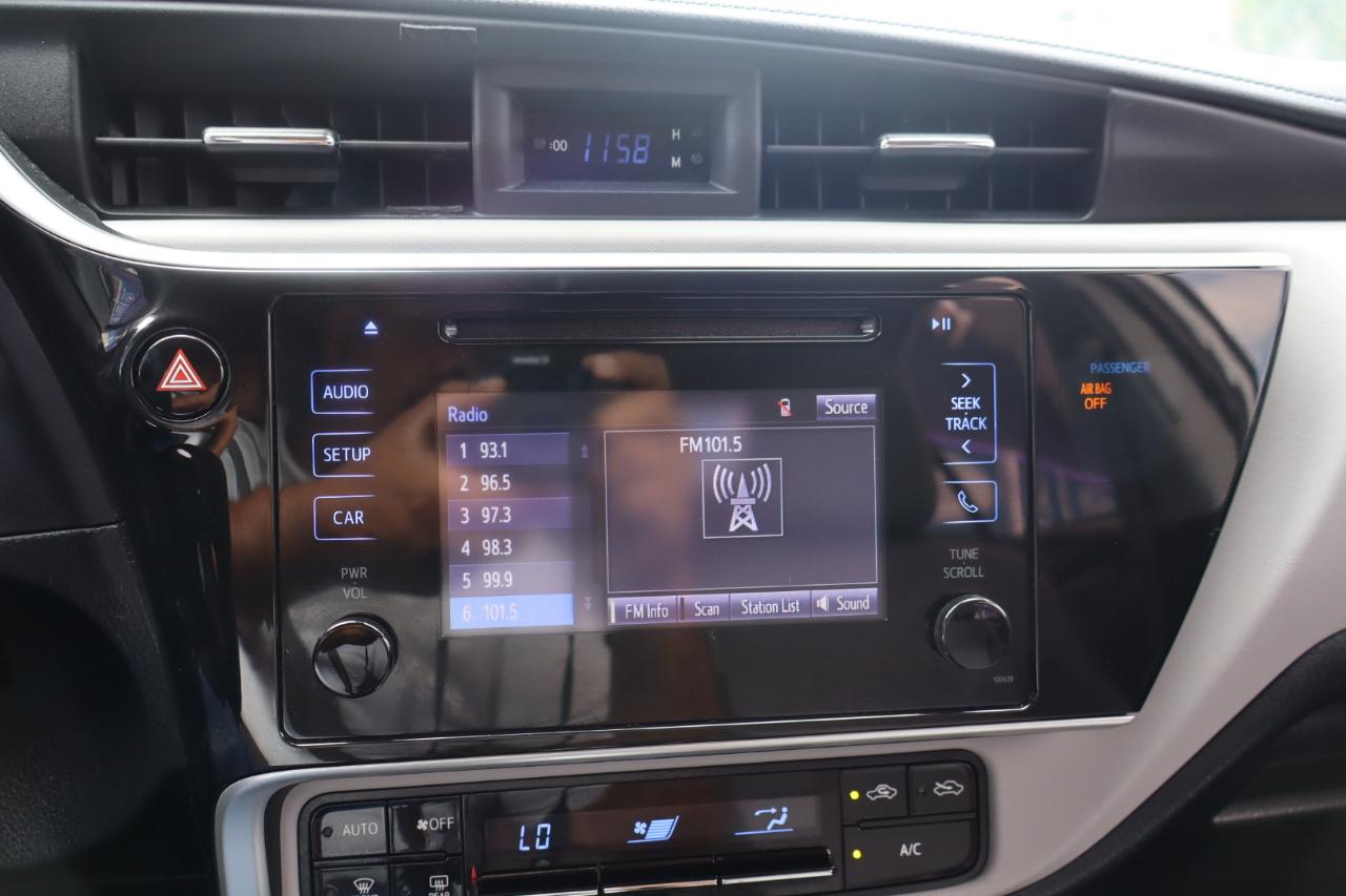 Toyota Corolla XLE CVT (Natl) 2018