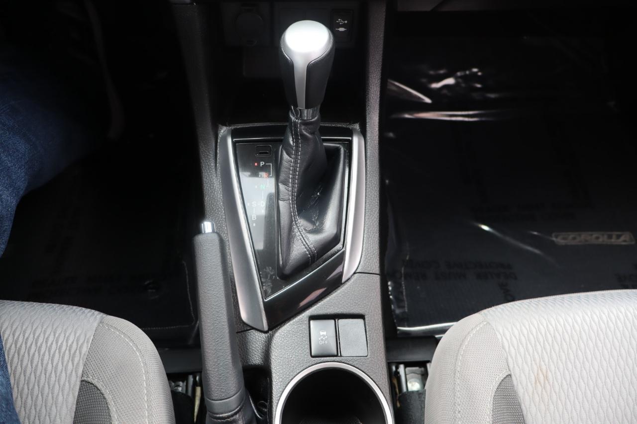 Toyota Corolla XLE CVT (Natl) 2018