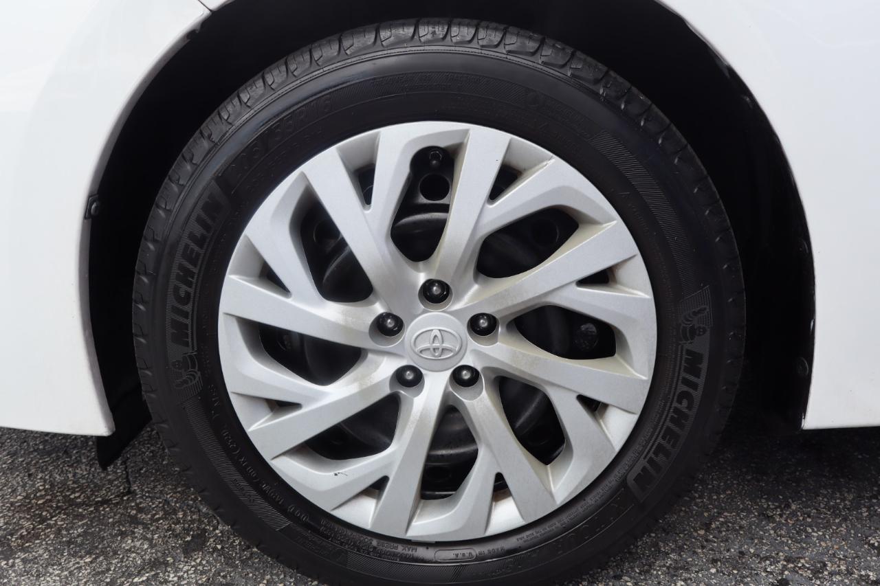 Toyota Corolla XLE CVT (Natl) 2018