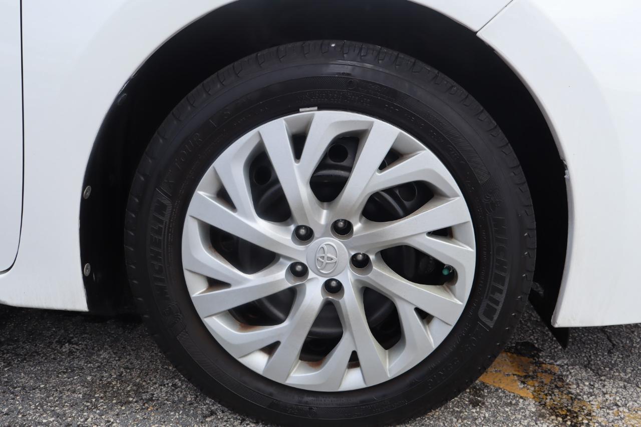 Toyota Corolla XLE CVT (Natl) 2018