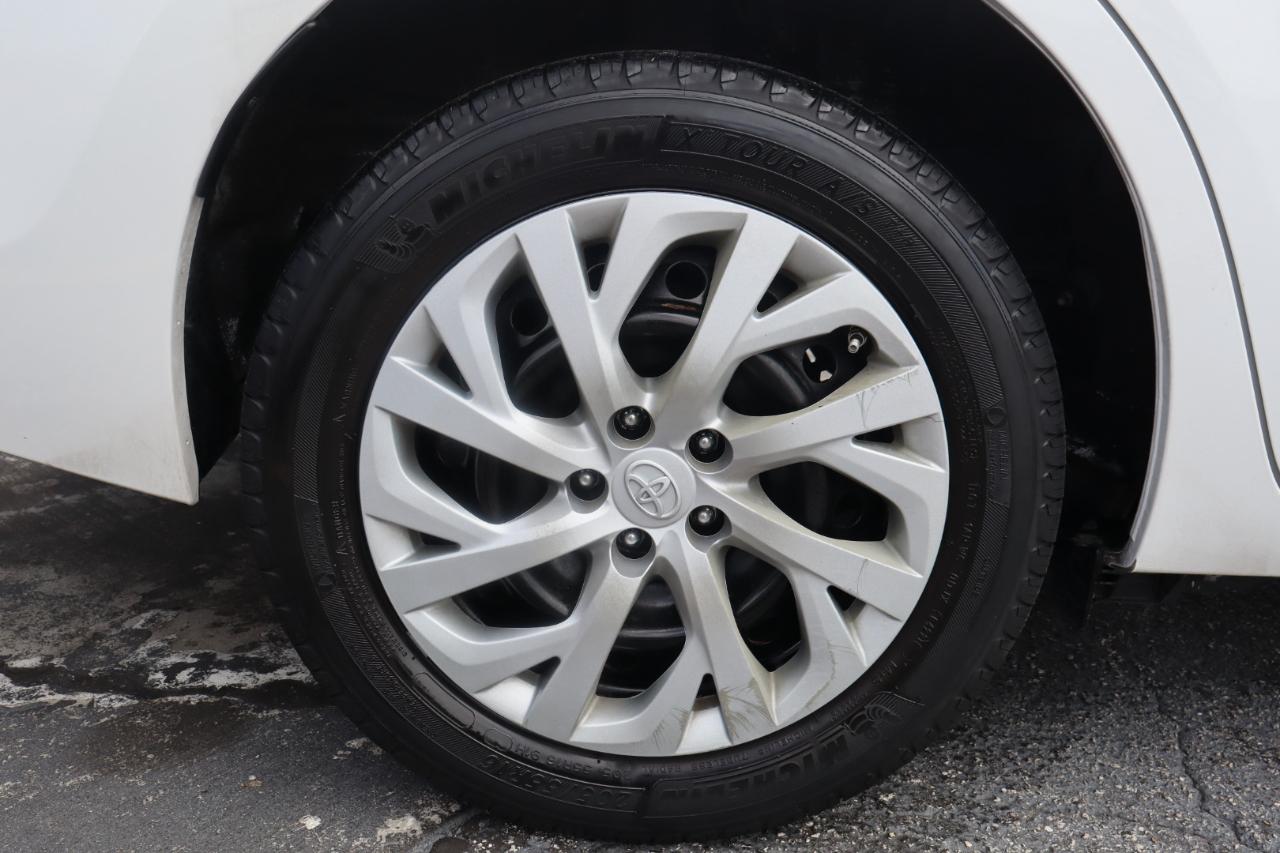Toyota Corolla XLE CVT (Natl) 2018