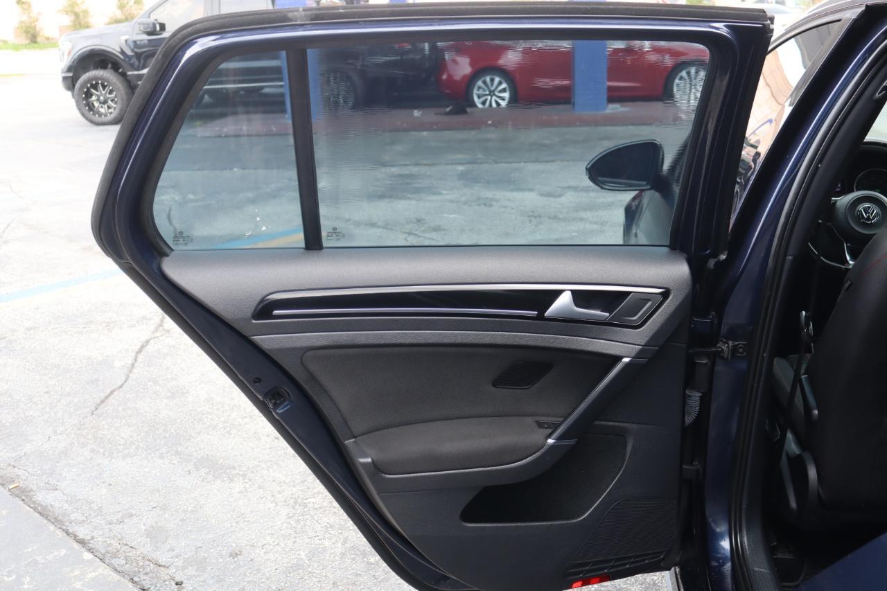 Volkswagen Golf GTI 4dr HB DSG Autobahn 2016