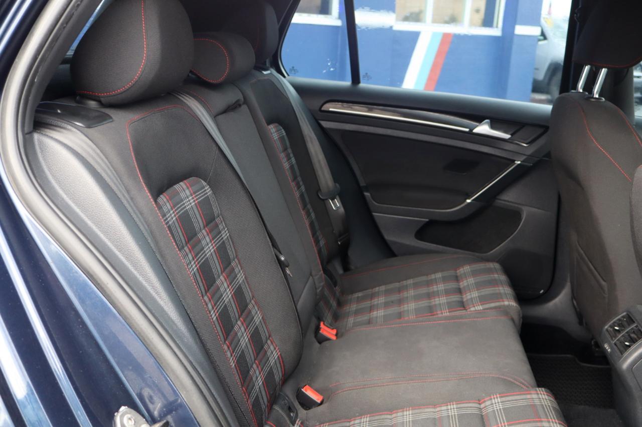 Volkswagen Golf GTI 4dr HB DSG Autobahn 2016