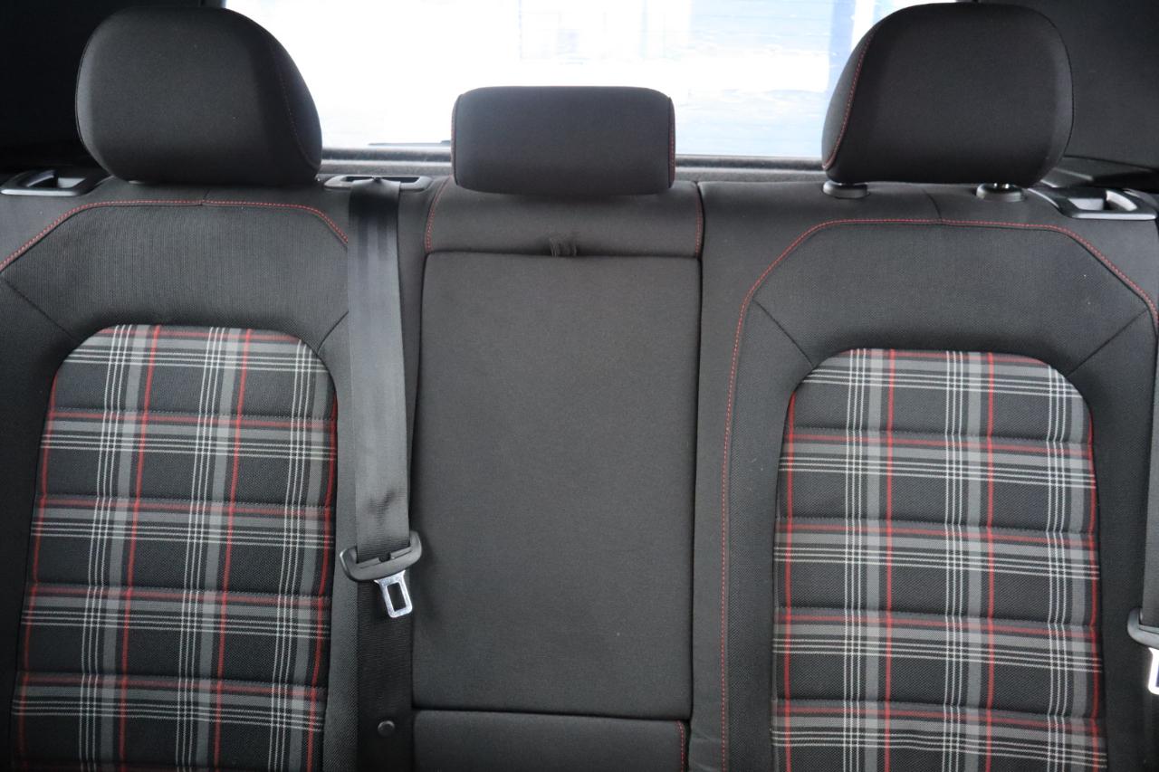 Volkswagen Golf GTI 4dr HB DSG Autobahn 2016