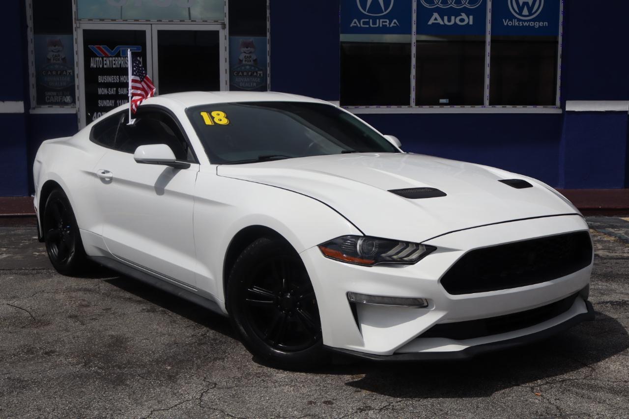 Ford Mustang EcoBoost Fastback 2018