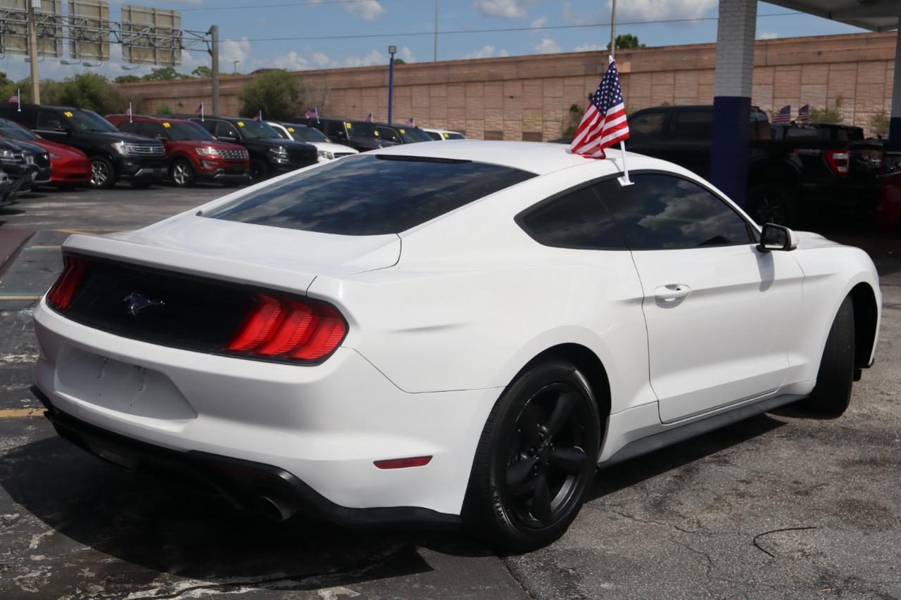 Ford Mustang EcoBoost Fastback 2018