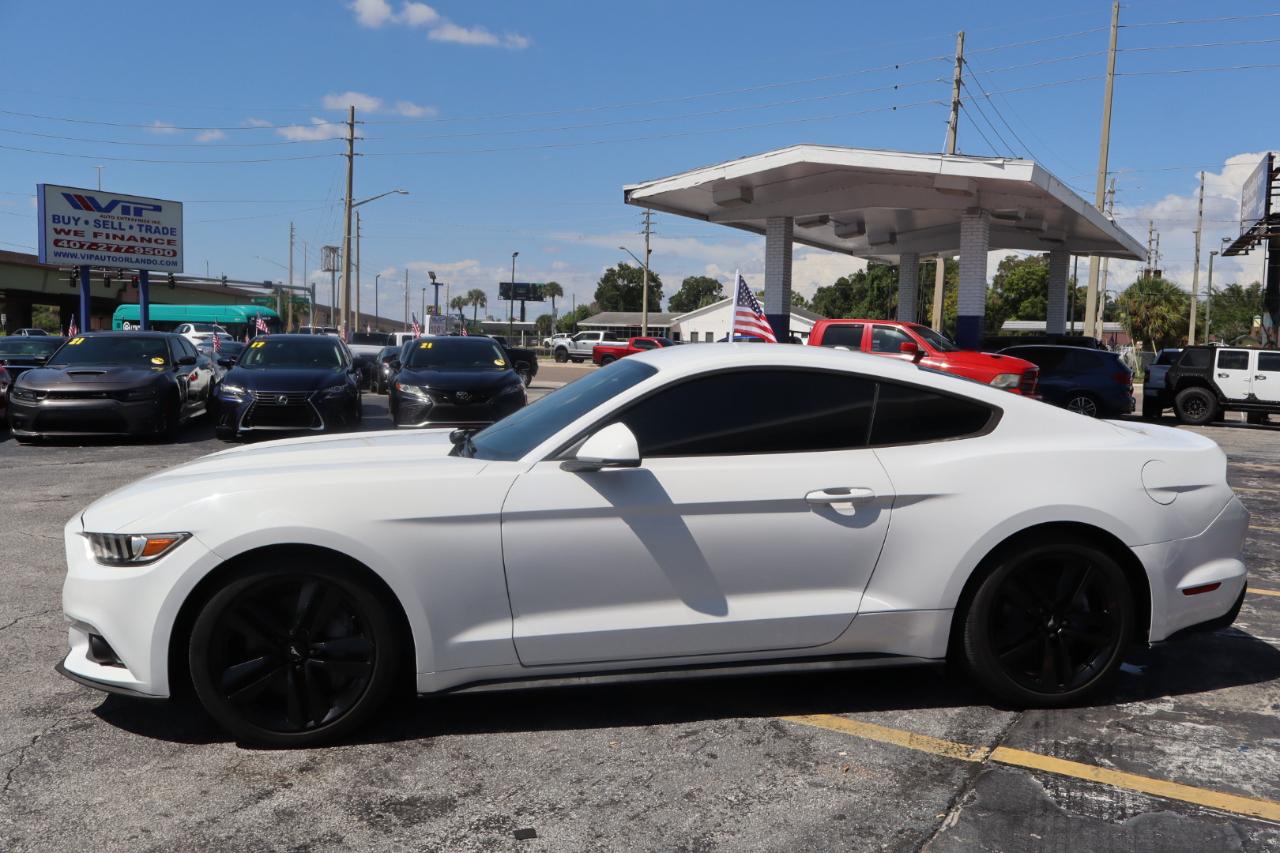 Ford Mustang EcoBoost Fastback 2017