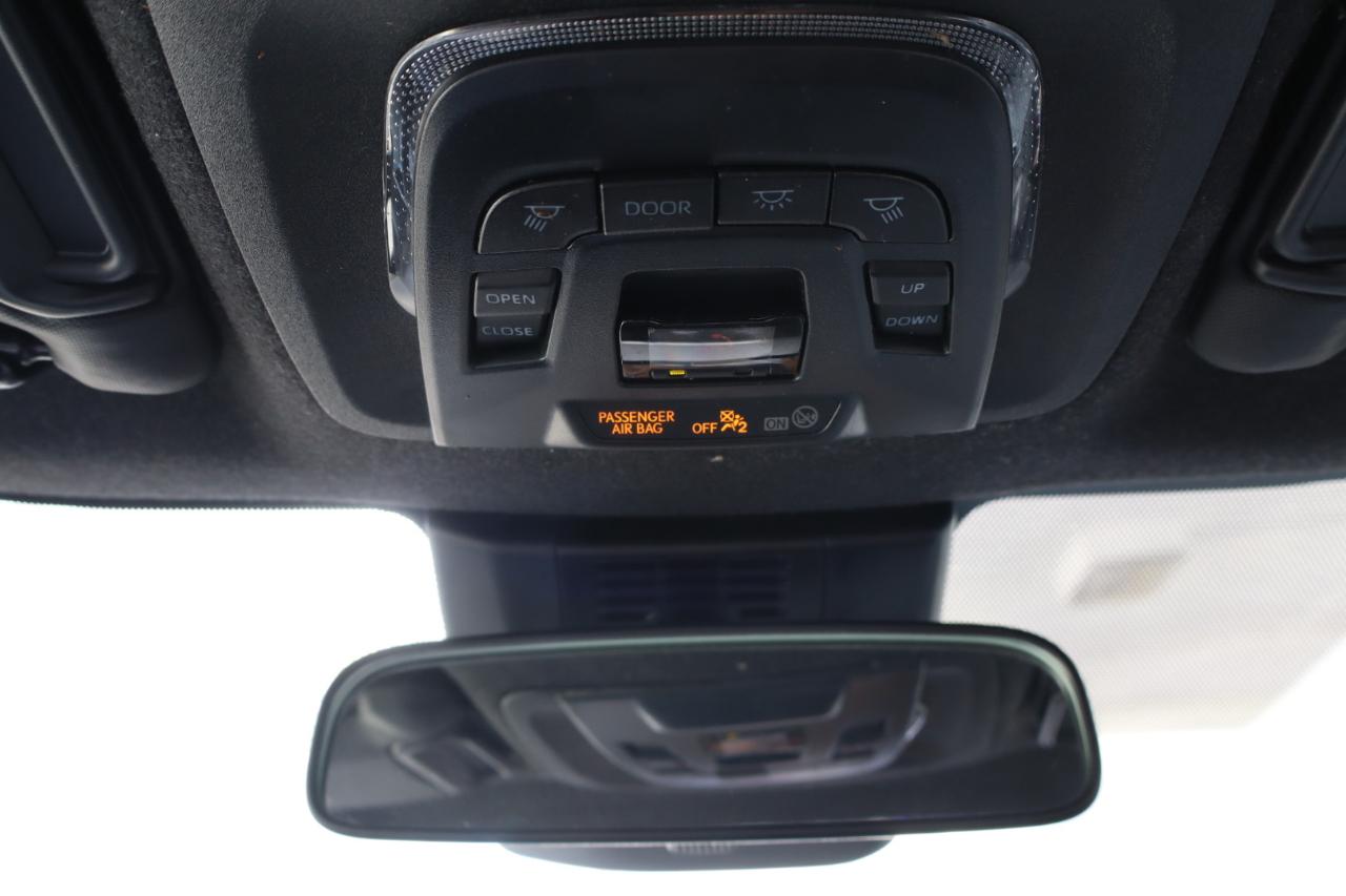 Toyota Corolla SE CVT (Natl) 2024