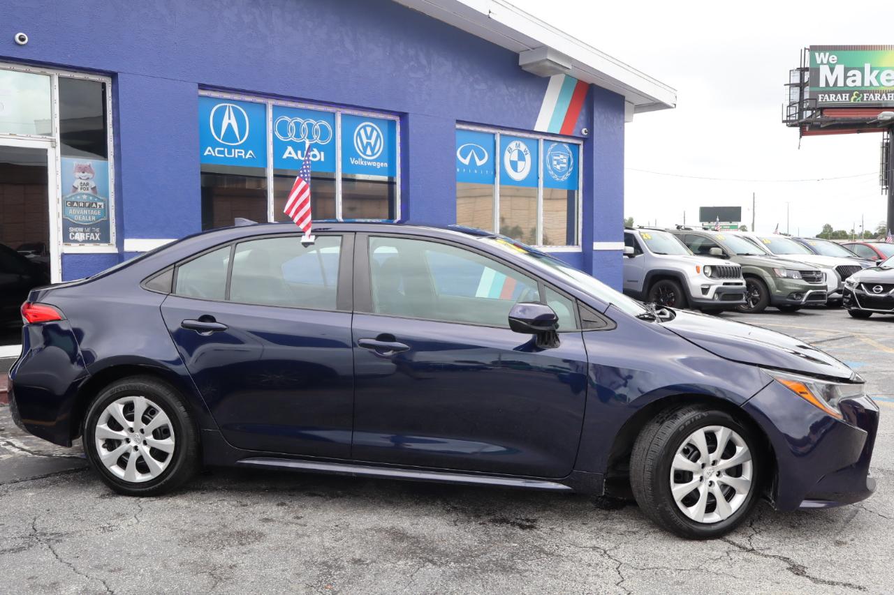 Toyota Corolla LE CVT (Natl) 2022