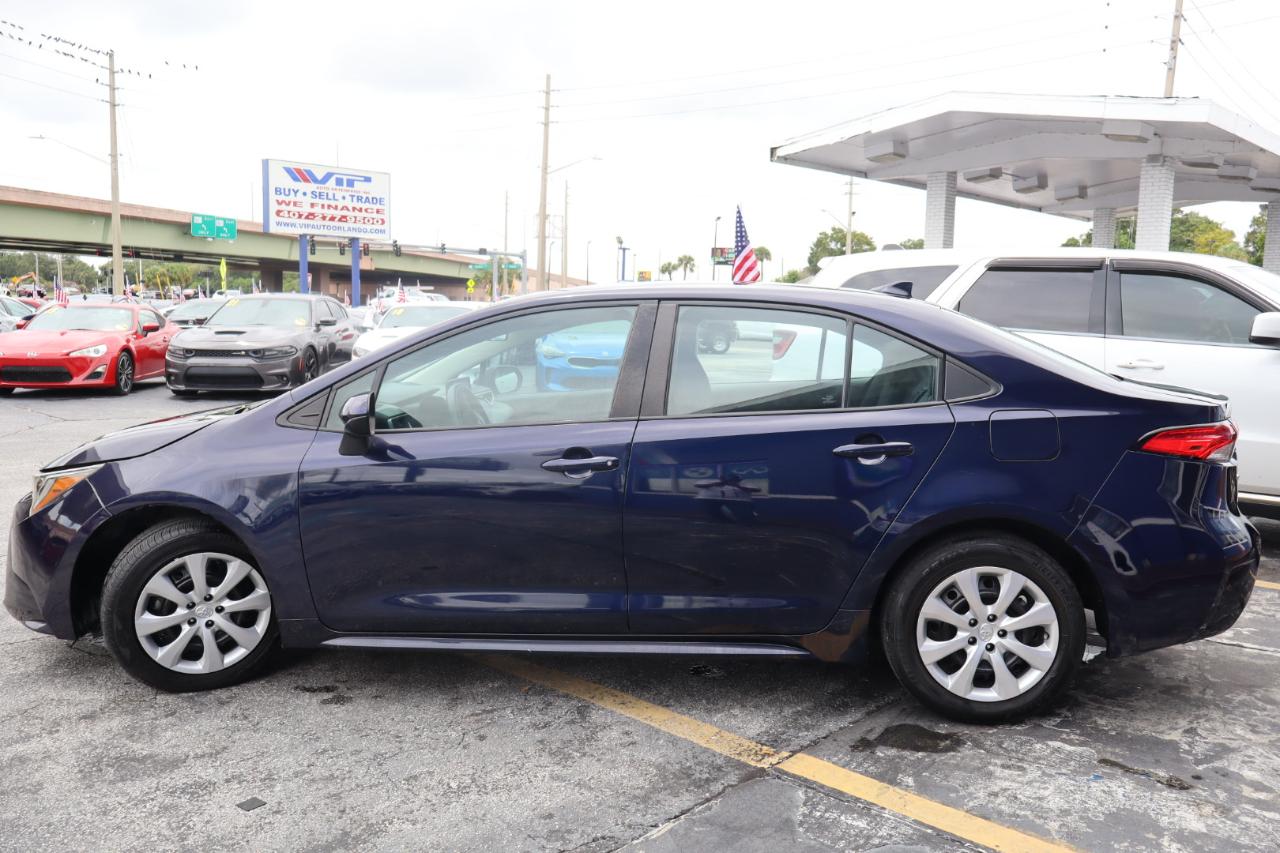Toyota Corolla LE CVT (Natl) 2022