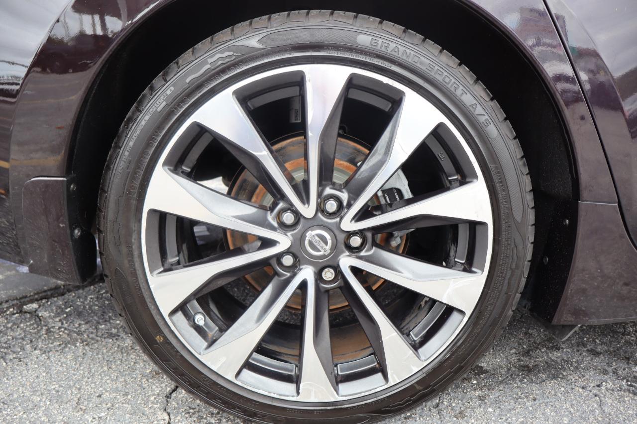 Nissan Maxima 4dr Sdn 3.5 SR 2016