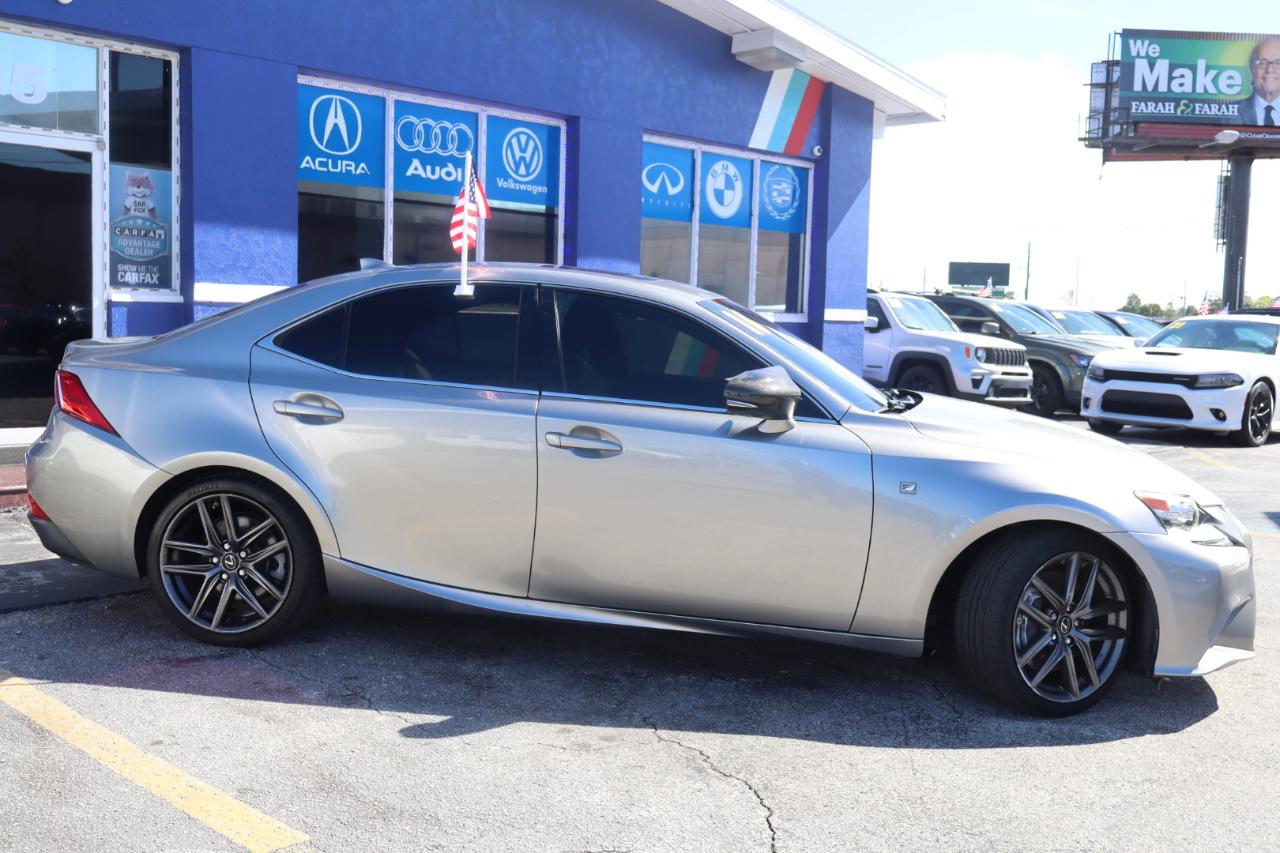 Lexus IS 200t 4dr Sdn 2016