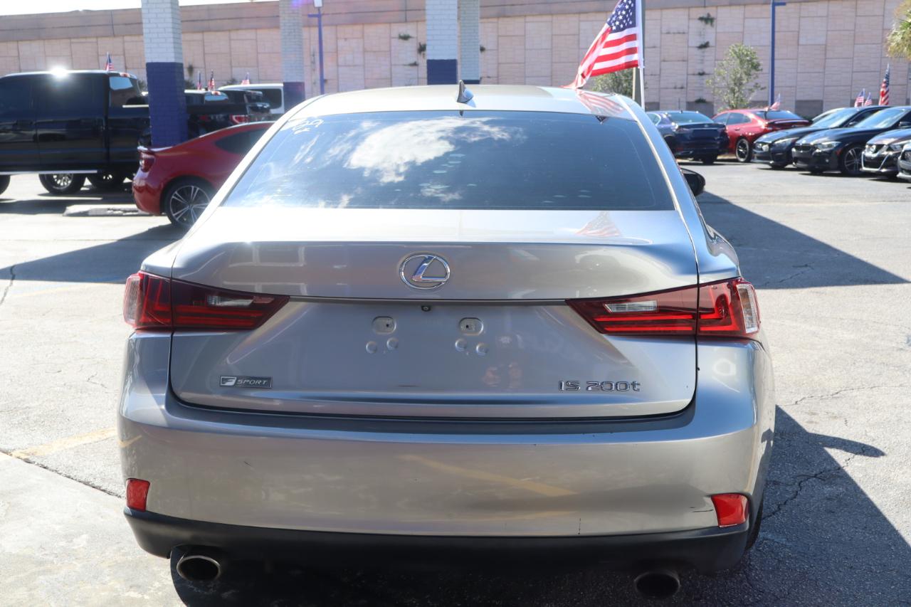 Lexus IS 200t 4dr Sdn 2016