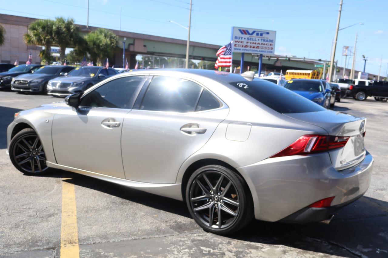 Lexus IS 200t 4dr Sdn 2016