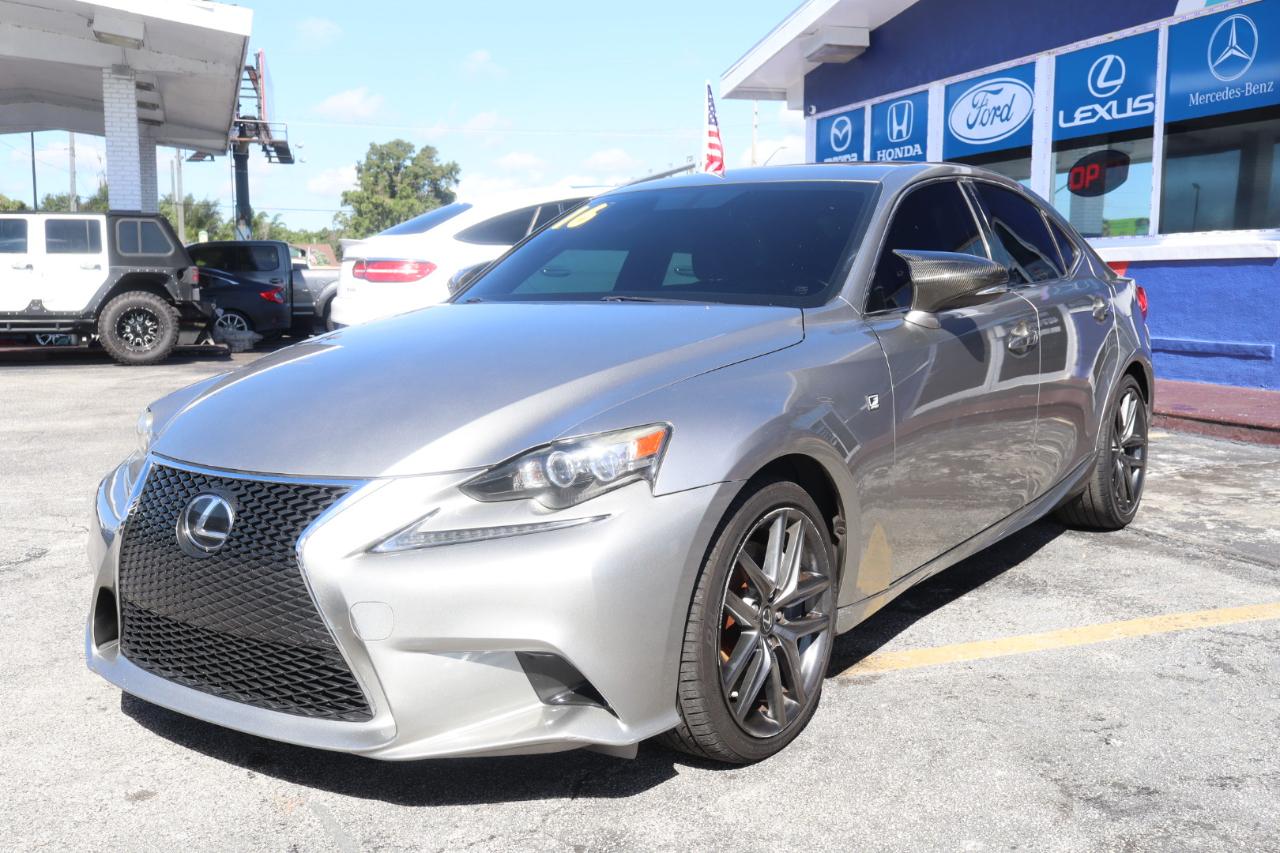 Lexus IS 200t 4dr Sdn 2016