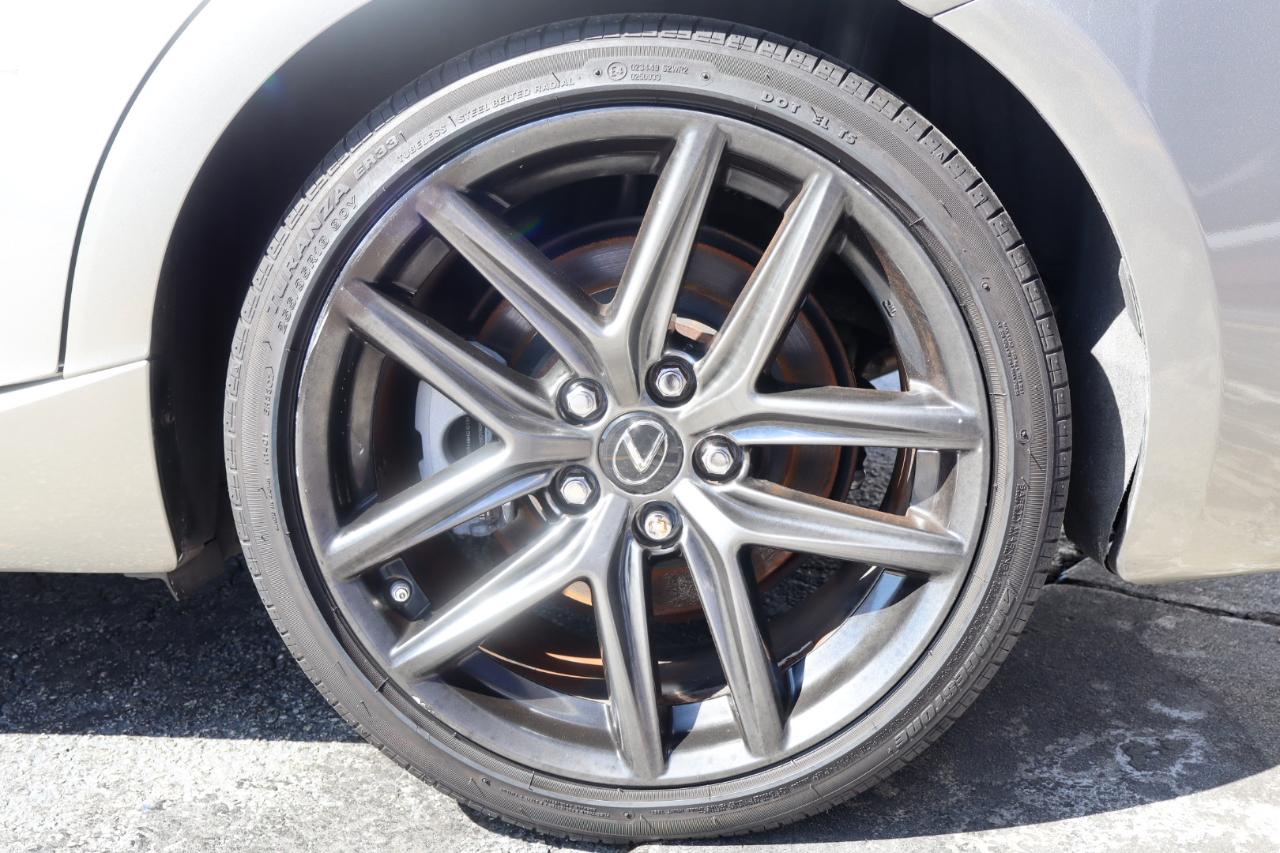 Lexus IS 200t 4dr Sdn 2016