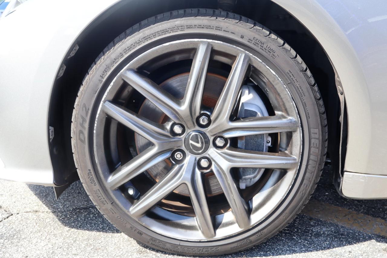 Lexus IS 200t 4dr Sdn 2016