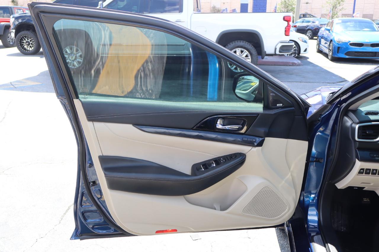 Nissan Maxima Platinum 3.5L 2021