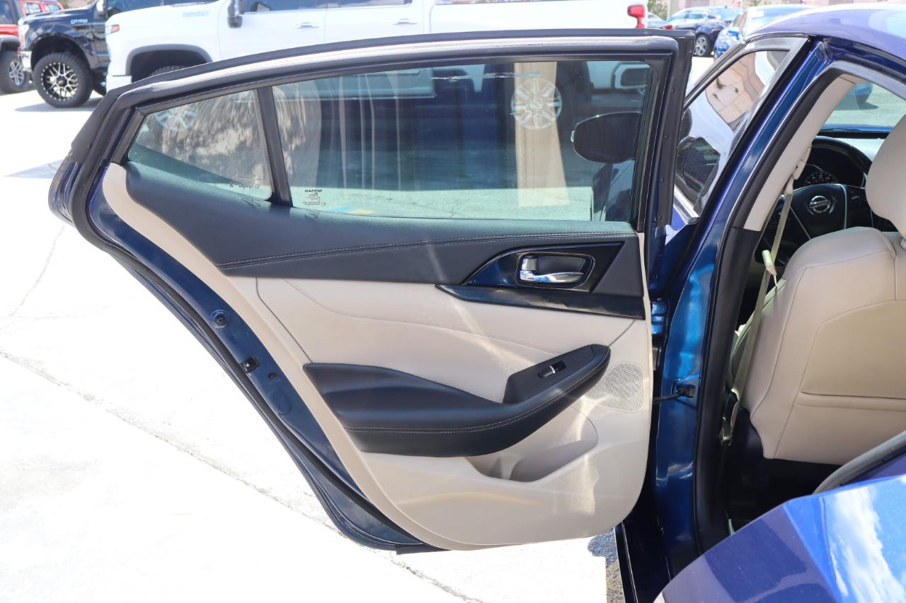Nissan Maxima Platinum 3.5L 2021