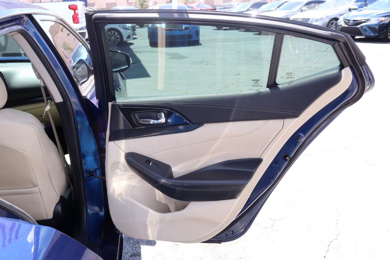 Nissan Maxima Platinum 3.5L 2021