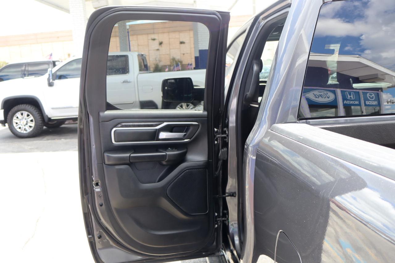 RAM 1500 Big Horn 4x2 Quad Cab 6'4" Box 2022