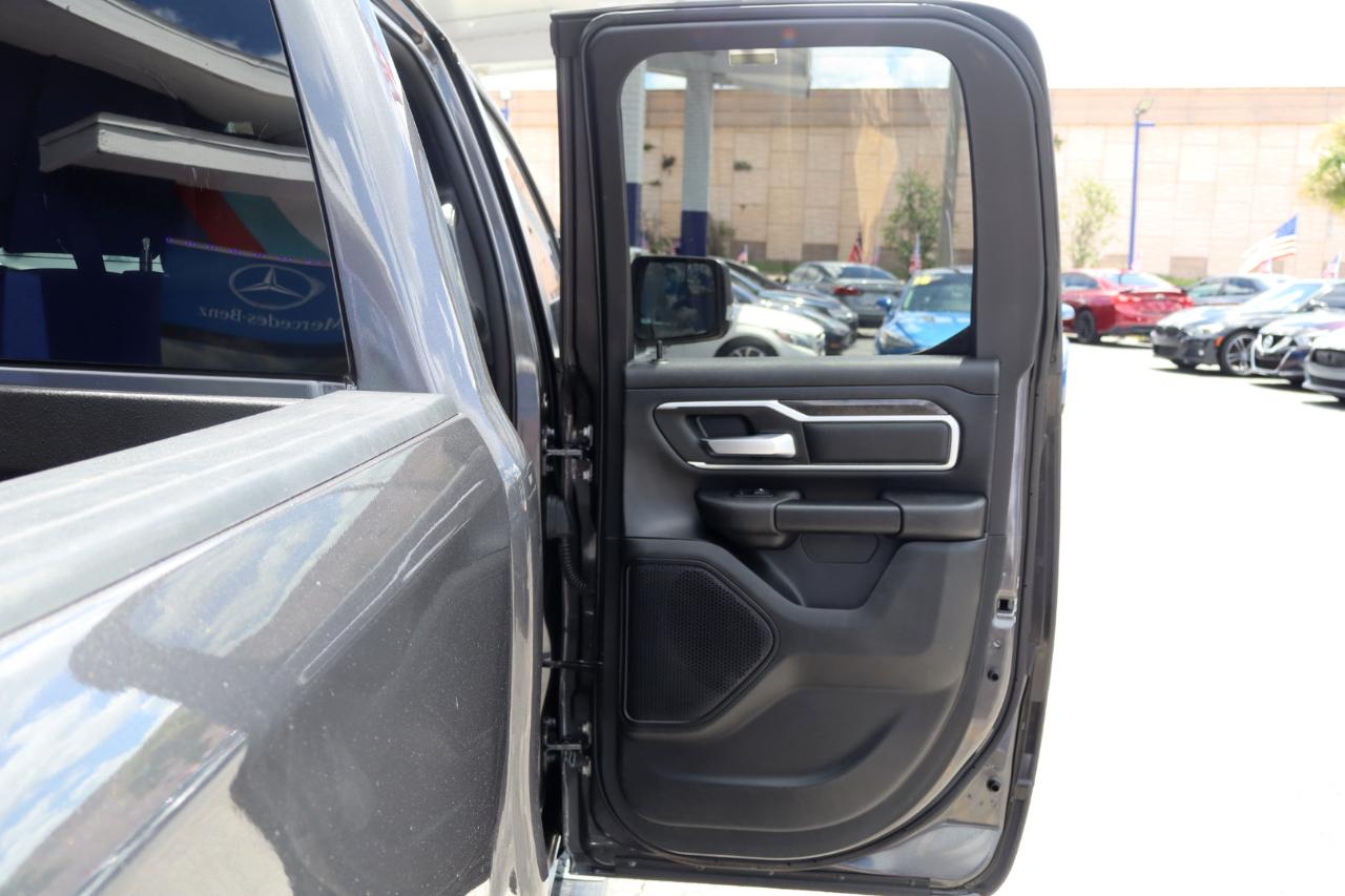 RAM 1500 Big Horn 4x2 Quad Cab 6'4" Box 2022