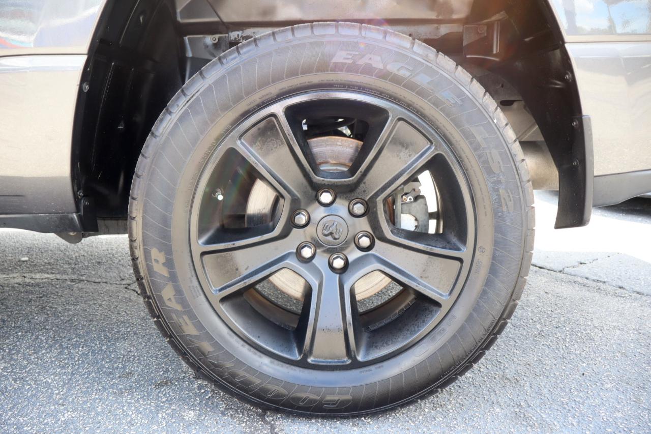 RAM 1500 Big Horn 4x2 Quad Cab 6'4" Box 2022