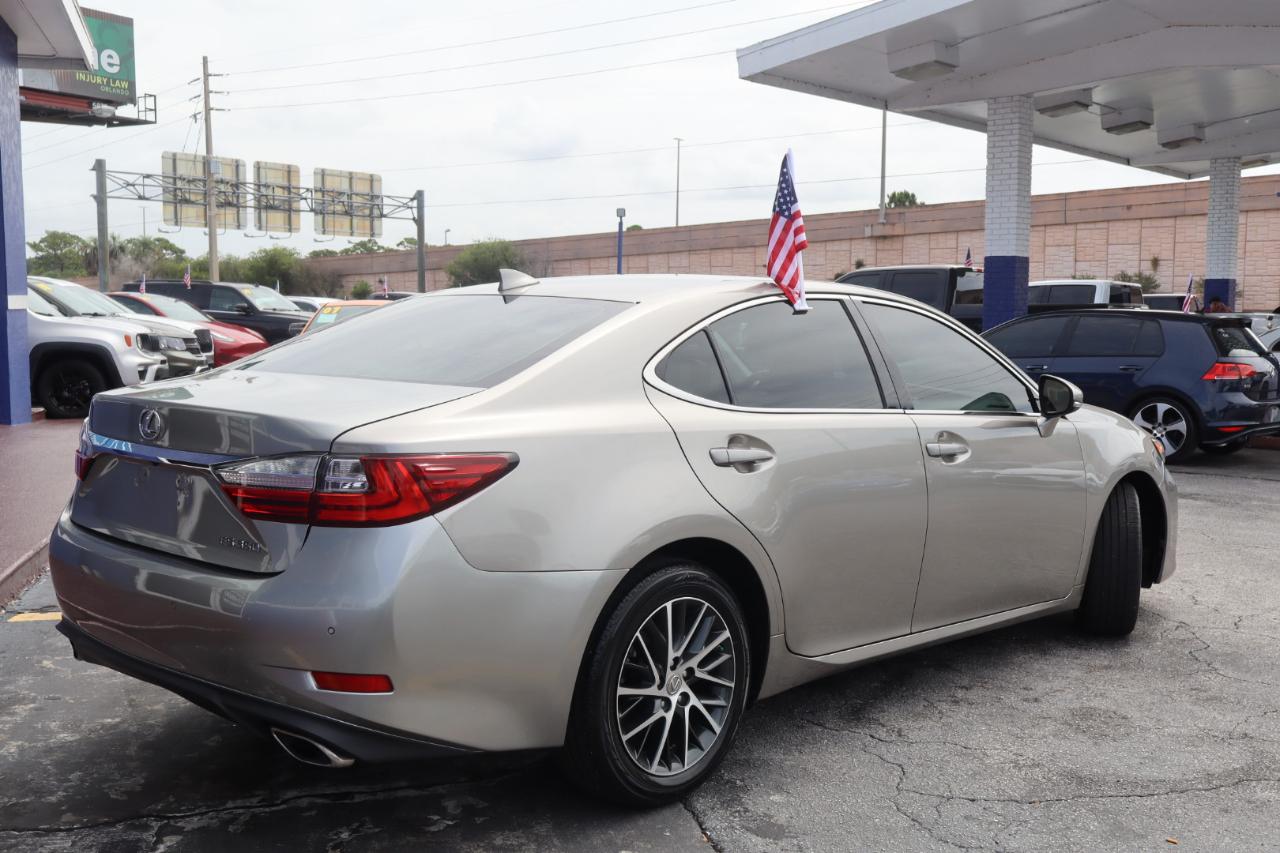 Lexus ES 350 4dr Sdn 2016
