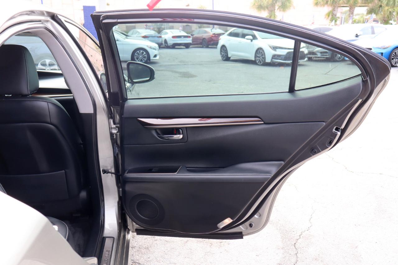 Lexus ES 350 4dr Sdn 2016