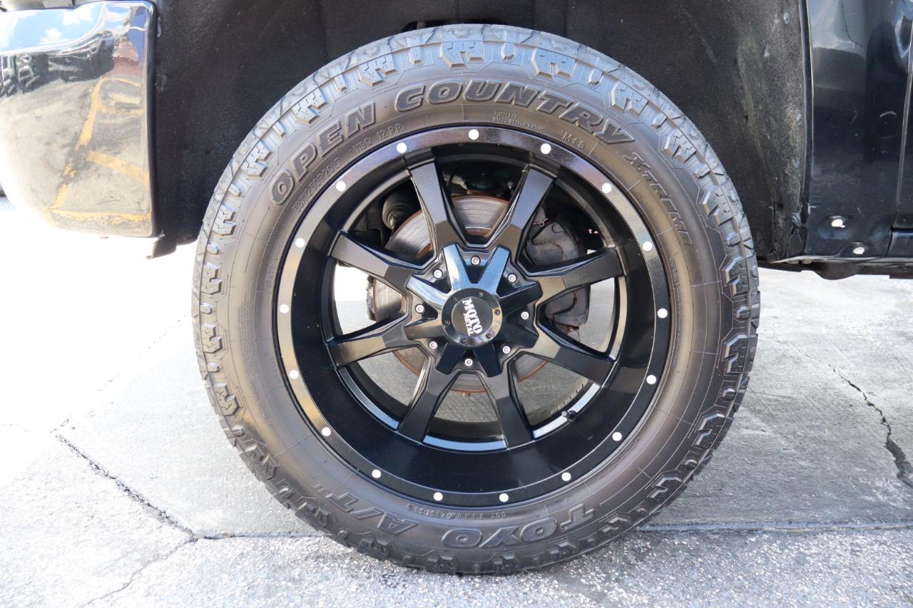 Chevrolet Silverado 1500 2WD Double Cab 143.5" Custom 2017