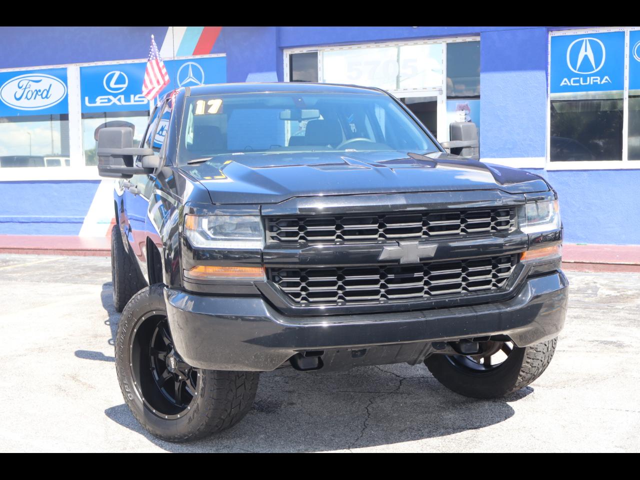 Chevrolet Silverado 1500 2WD Double Cab 143.5" Custom 2017