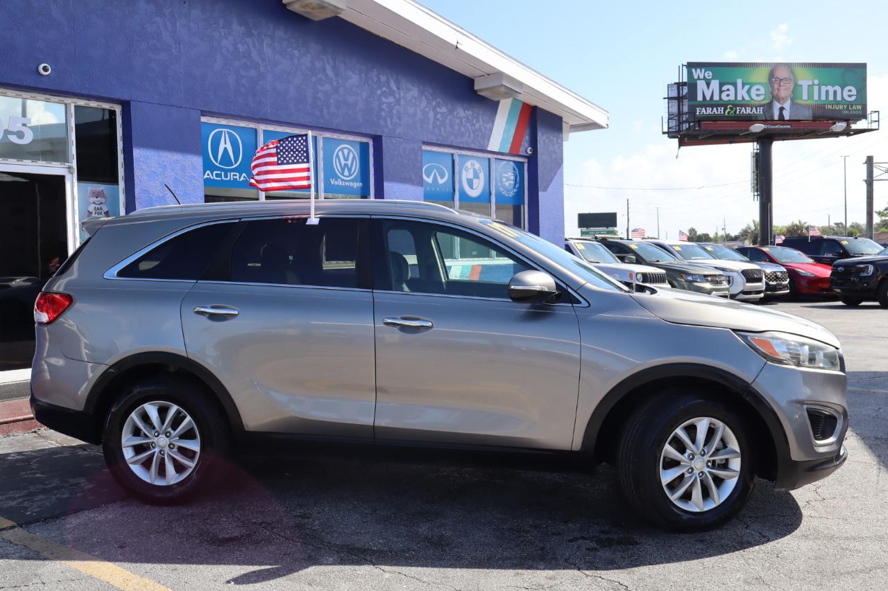 Kia Sorento LX FWD 2017