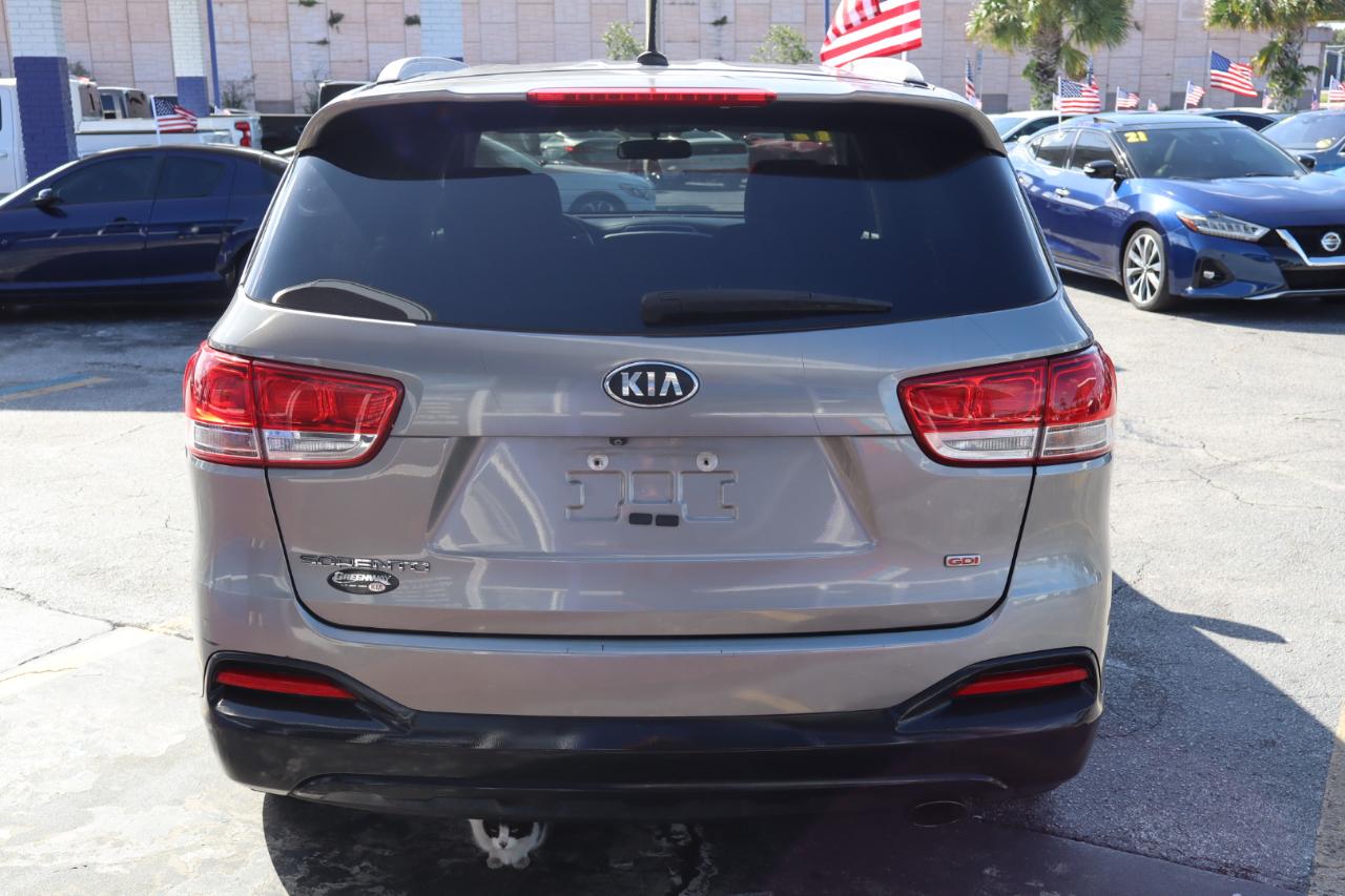 Kia Sorento LX FWD 2017