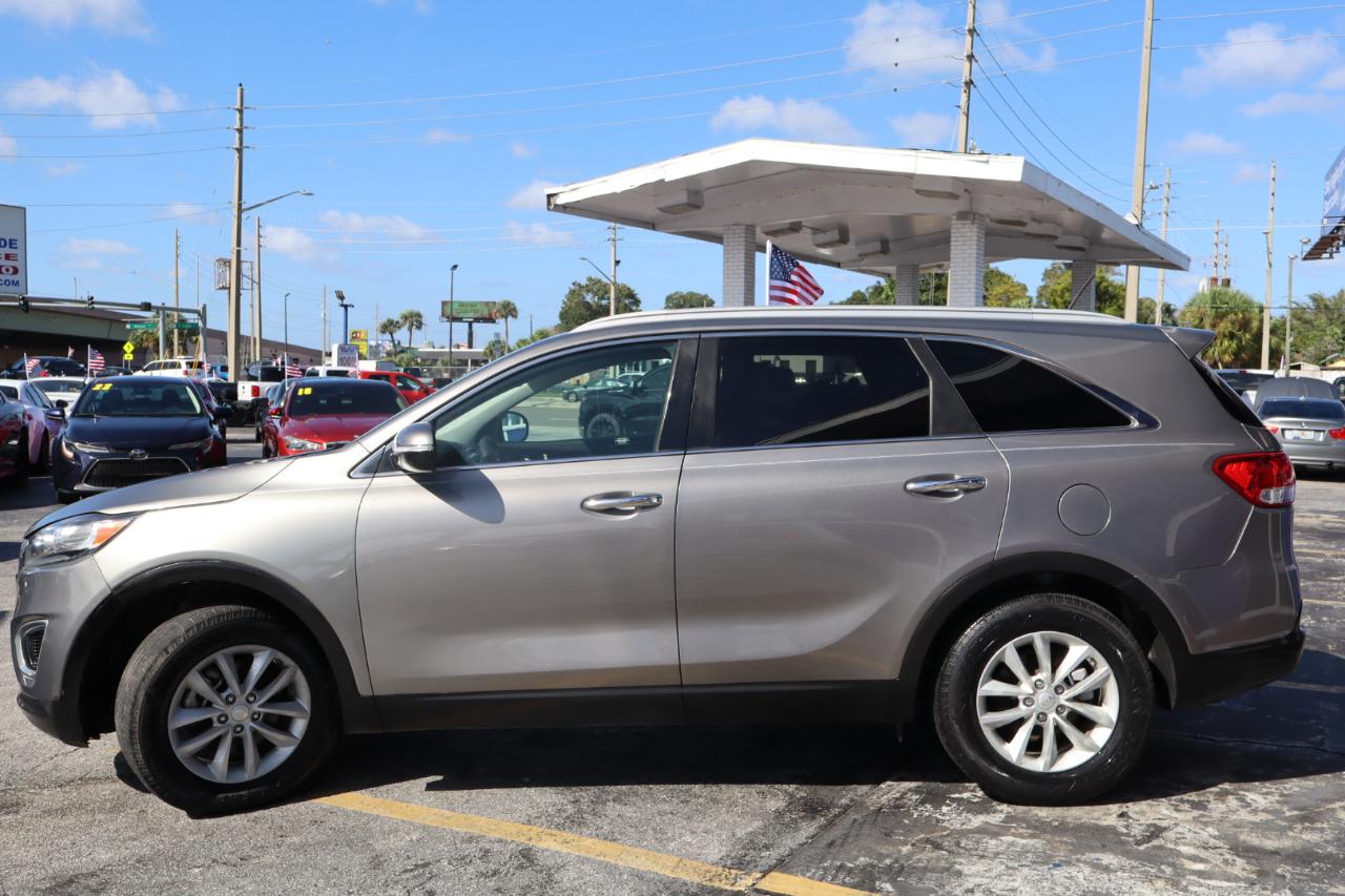 Kia Sorento LX FWD 2017