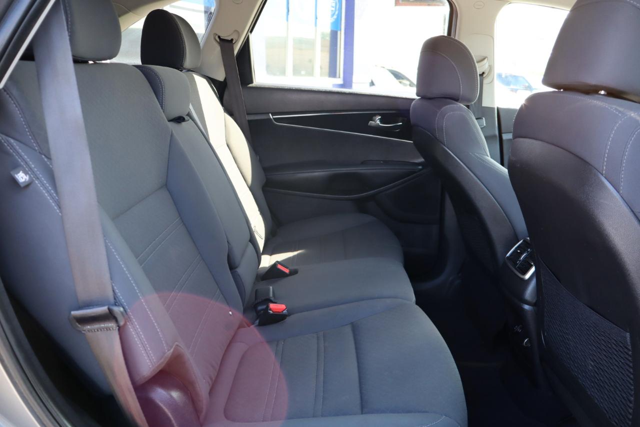 Kia Sorento LX FWD 2017