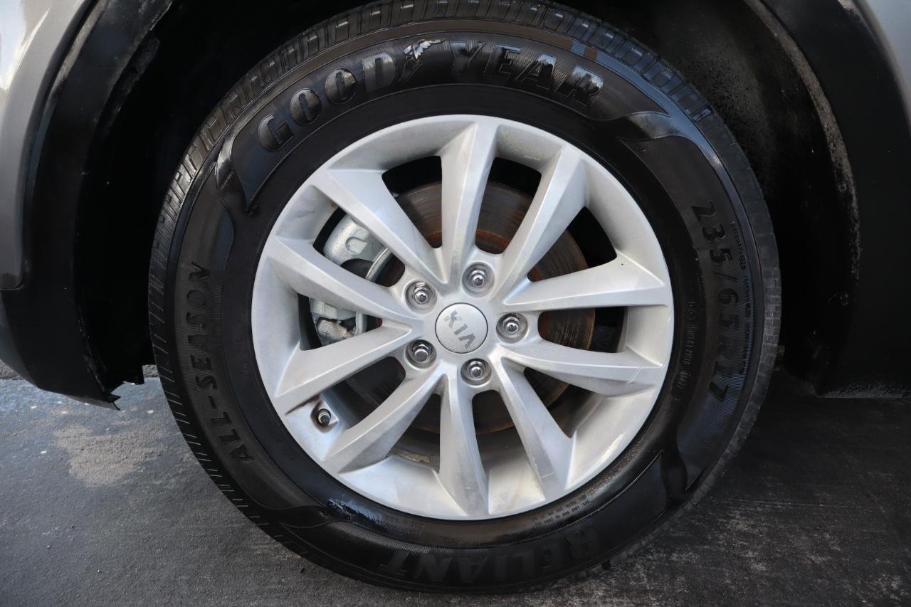 Kia Sorento LX FWD 2017