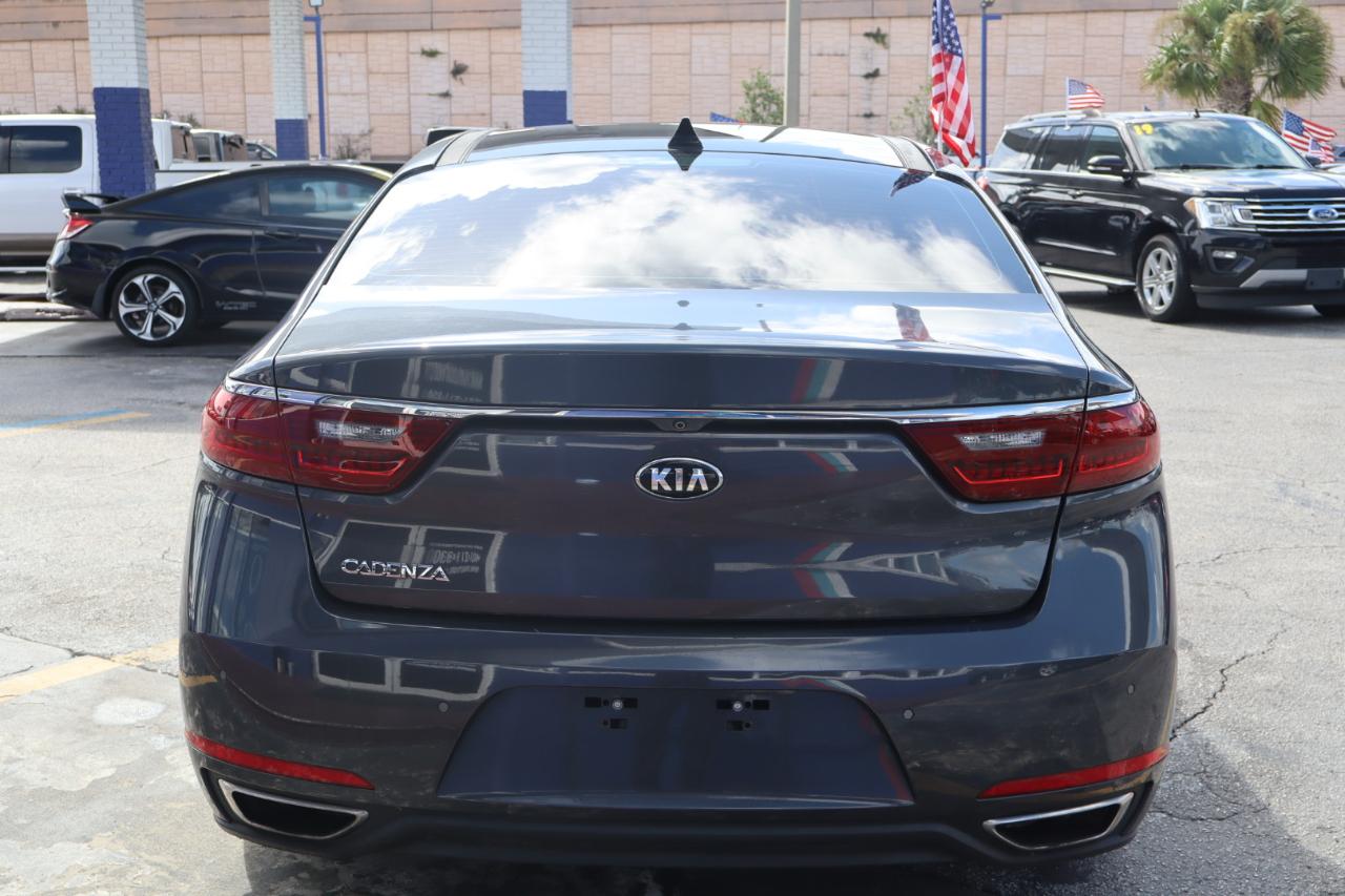 Kia Cadenza Premium Sedan 2017