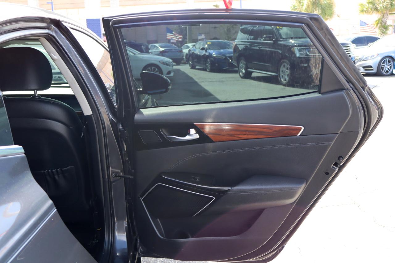 Kia Cadenza Premium Sedan 2017