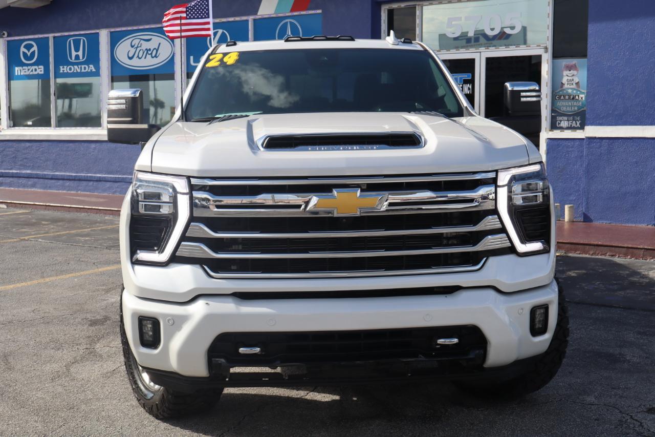 Chevrolet Silverado 2500HD 4WD Crew Cab 159" High Country 2024