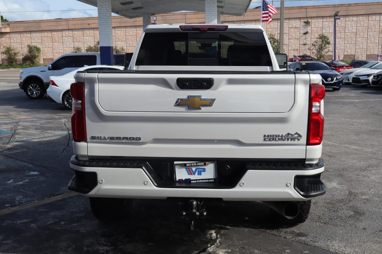 Chevrolet Silverado 2500HD 4WD Crew Cab 159" High Country 2024