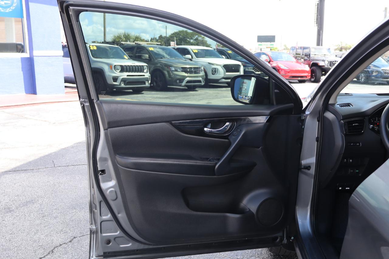 Nissan Rogue Sport FWD SV 2020