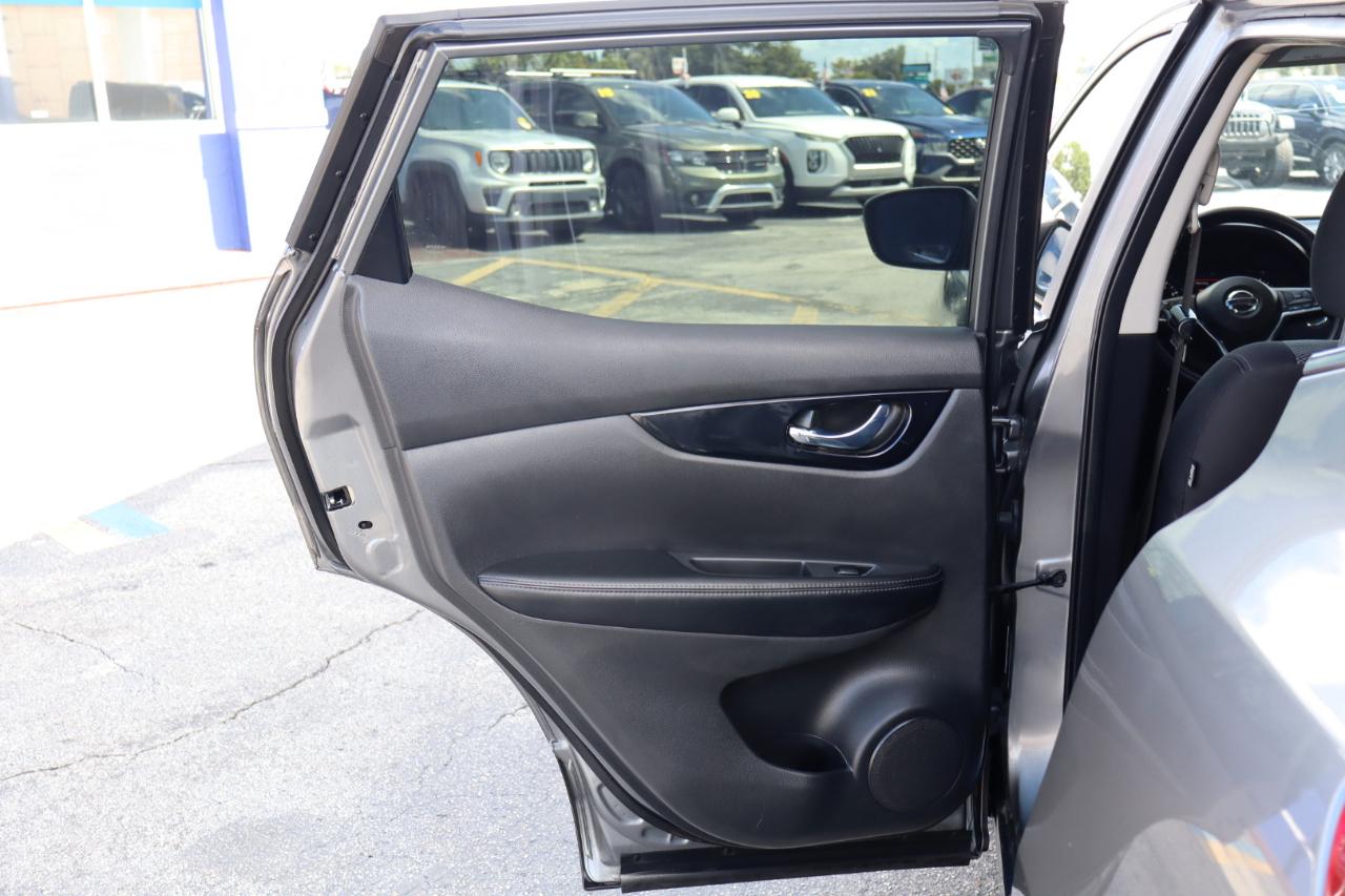 Nissan Rogue Sport FWD SV 2020